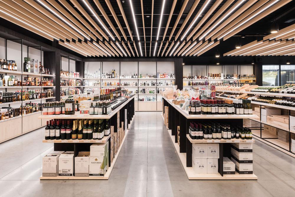 Wijnhandel De Clerck De Laere Decor commercieel winkelinrichting totaalproject